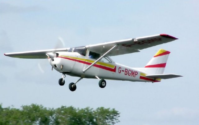 DESPEGUE AVIONETA  AVIONES CAMIONES BARCOS